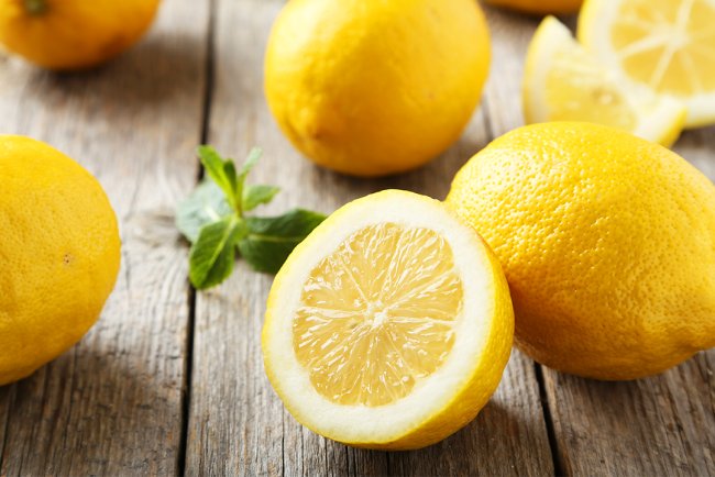 Remedii naturale pentru creșterea alcalinității corpului tău! Mediu anti-cancer cu  uleiul esențial de coaja de lămâie