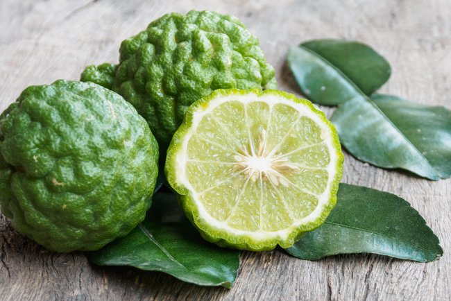 Remediu natural pentru psoriazis: Beneficiile uleiului esențial de bergamotă în tratarea psoriazisului