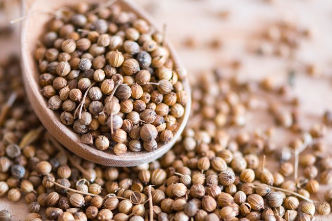 Remediu probleme biliare cu Uleiul esențial de coriandru semințe