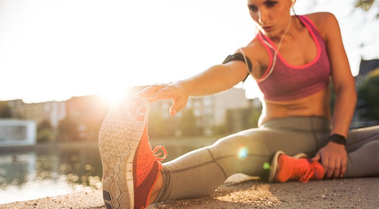 Remediu natural pentru recuperare musculara rapida după entorse și crampe musculare: Deep Blue de la Doterra