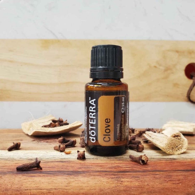 Remediu natural pentru dureri de tot felul: uleiul esențial de cuișoare vine în ajutorul tău!